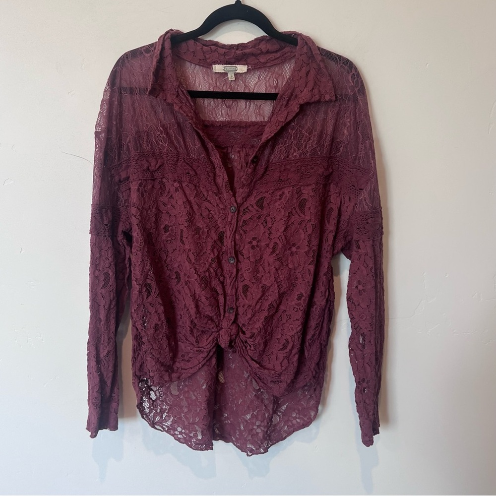 Gimmick by BKE Women's Lace Button-Up Top  Burgundy Size Large Cotton Light